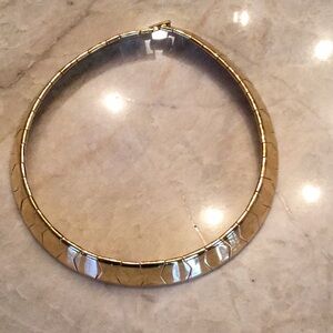 EUC Napier Gold Collar Necklace